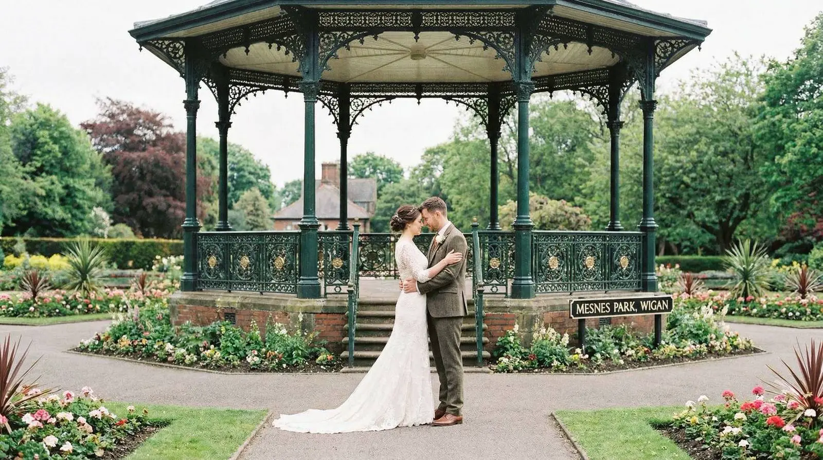 Example image: a couple, Wigan